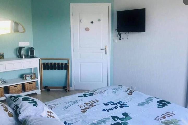 Location de vacances pour 2 personnes, avec jacuzzi et jardin dans La Chapelle-Caro - 3