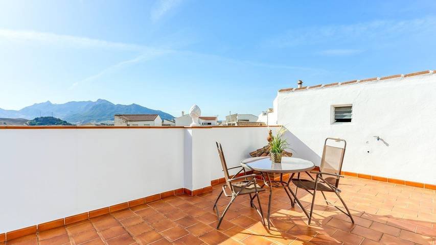 Casa rural para 9 personas, con balcón/terraza y piscina en Montecorto - 4