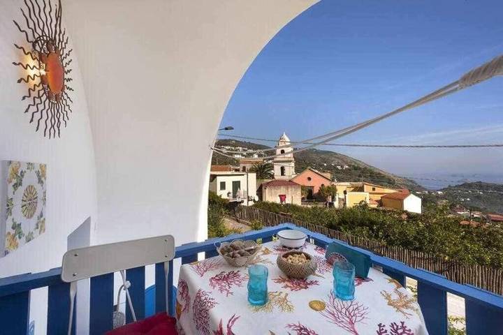 Appartamento per 2 persone, con panorama e balcone in Nerano