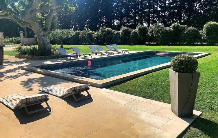 Location de vacances pour 6 personnes, avec piscine et jardin à Le Thor - 2