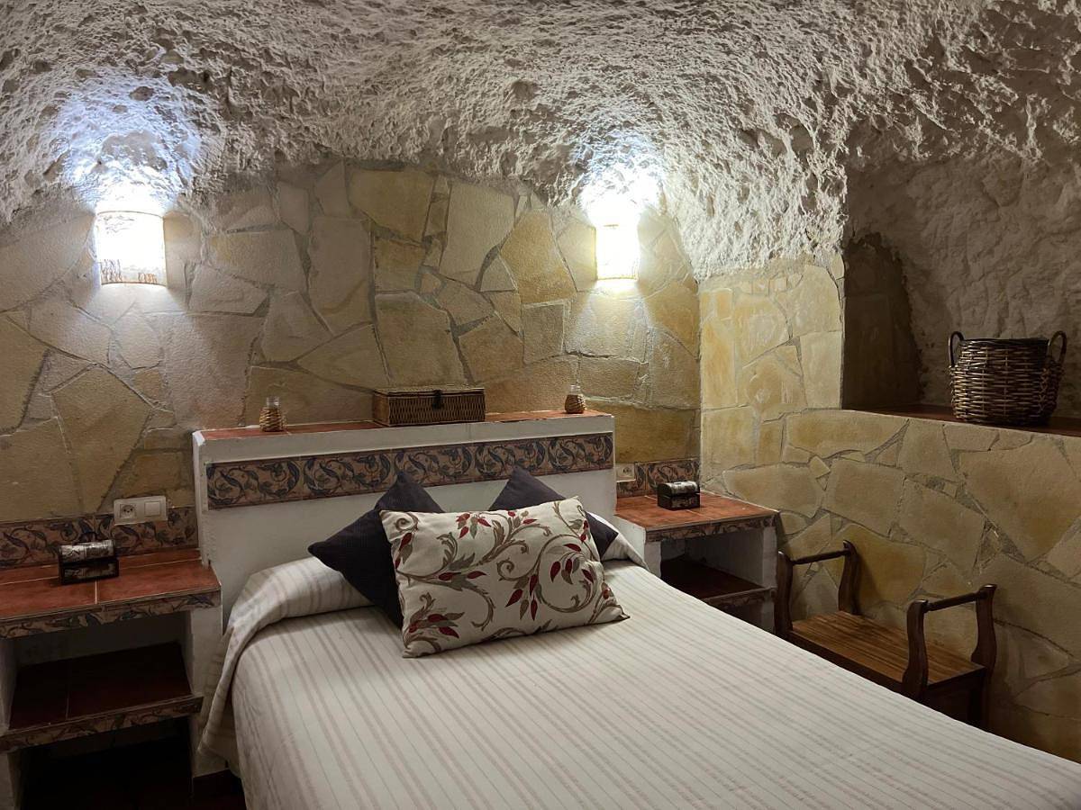 Casas Rurales Maribel - Complejo El Tejar - Apartamentos con jacuzzi en Alcalá del Júcar in Casas del Cerro, Alcalá del Júcar