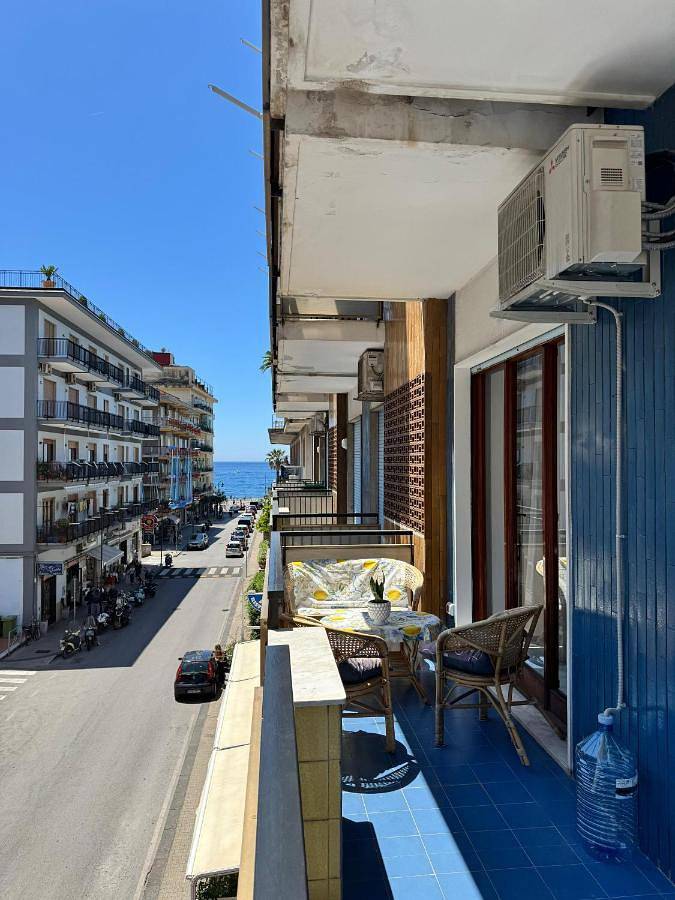 Ferienwohnung für 5 Personen, mit Ausblick und Balkon - 1