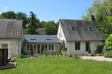 Gîte pour 2 personnes, avec jardin et terrasse dans Indre