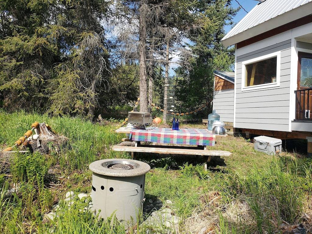 Repurposed Playhouse with room for 2! in Kenai Peninsula