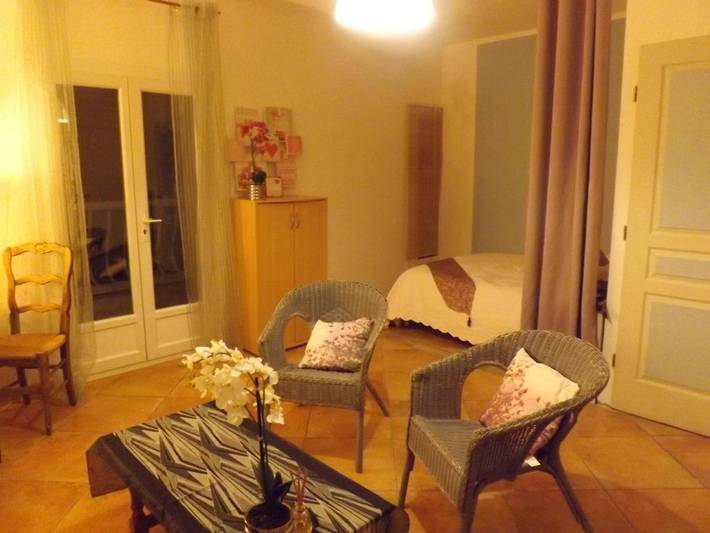 Location de vacances pour 4 personnes, avec Terrasse et Jardin à Signes - 4