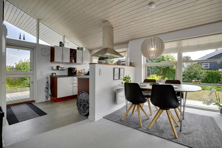 Ferienhaus für 4 Personen, mit Terrasse und Garten in Høll - 4