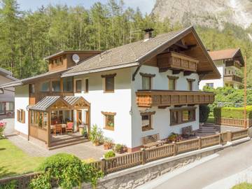 Ferienhaus für 12 Personen, mit Garten, mit Haustier im Ötztal