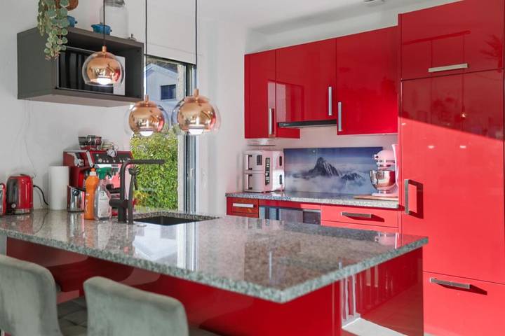 Location de vacances pour 5 personnes, avec vue et jardin à Saillon - 3