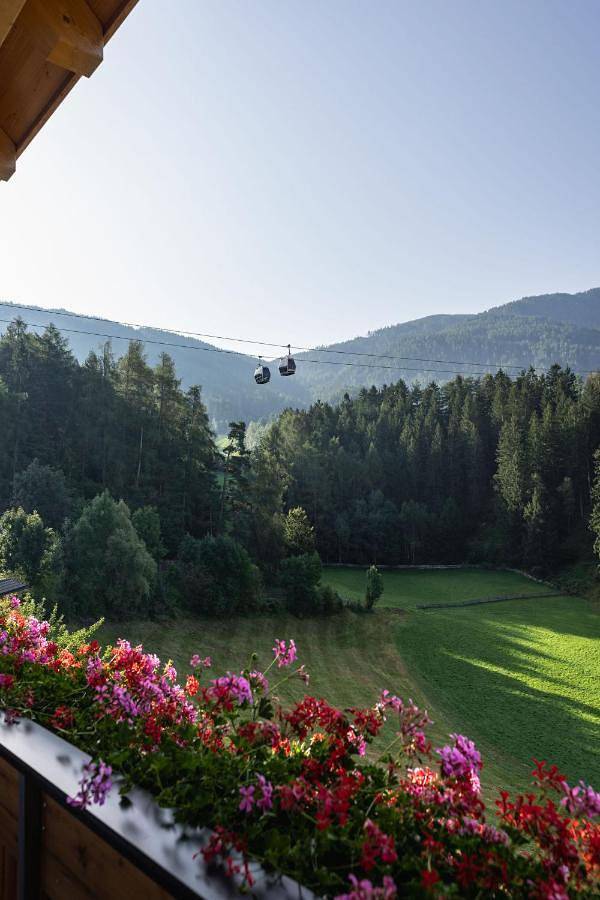 Ganze Wohnung, Apartment with Balcony in Bruneck, Östliche Dolomiten