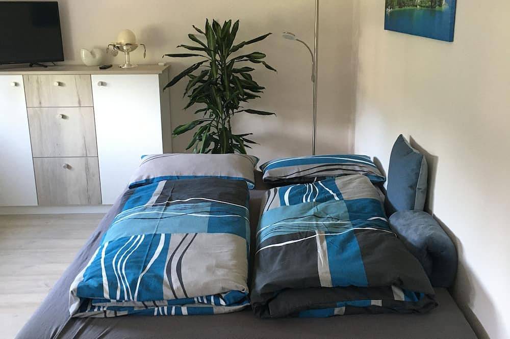 Ganze Wohnung, Moderne, helle und ruhige Ferienwohnung im Grünen am Stadtrand von Hamburg in Norderstedt, Kreis Segeberg