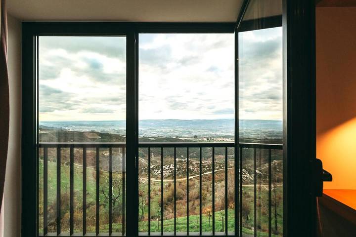 Station pour 2 personnes, avec sauna ainsi que jardin et piscine à Gouveia - 4