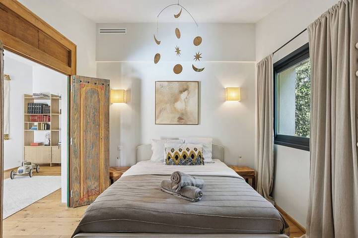 Location de vacances pour 10 personnes, avec balcon et jardin, animaux acceptés à Saint-Marc-Jaumegarde - 4