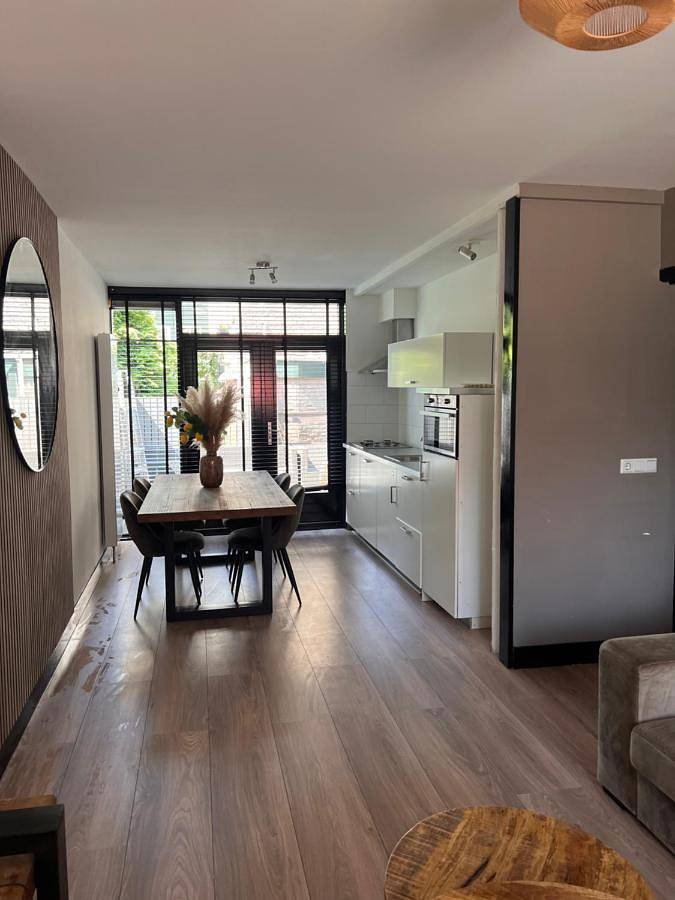 Ferienwohnung für 4 Personen, mit Balkon und Terrasse in Zaandam