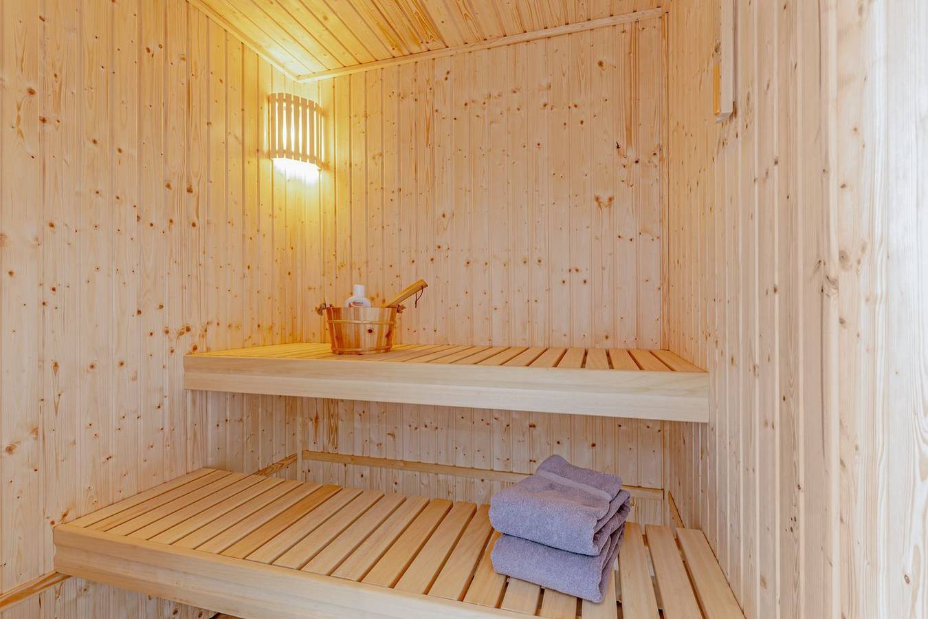 "Entspannung und Natur erleben: Ihr Luxus-Wellness-Bungalow an der Ostsee!" in Klausdorf, Fehmarn