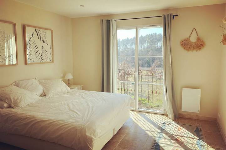 Location de vacances pour 7 personnes, avec jardin à Fontarèches - 2