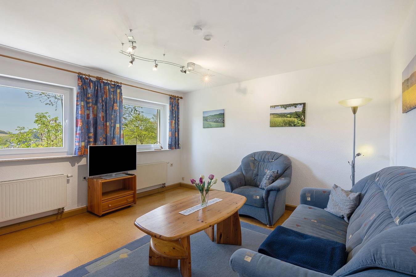 Entire apartment, Apartment 'Gänseblümchen' with Private Terrace, Shared Garden and Wi-Fi in Schmallenberg, Hochsauerlandkreis