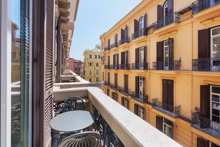 Ferienwohnung für 2 Personen, mit Balkon in Neapel