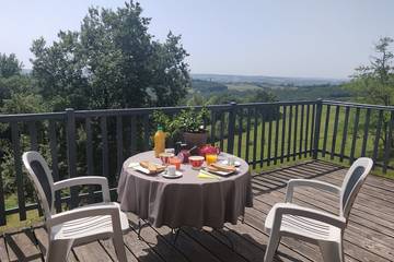 Gîte pour 4 personnes, avec jardin et piscine à Damiatte