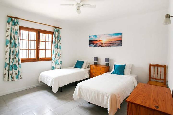 Stylish & spacious villa with terrace & garden in Puerto del Carmen, Tías