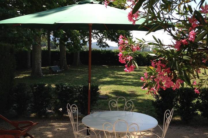 Gîte pour 4 personnes, avec Terrasse et Jardin