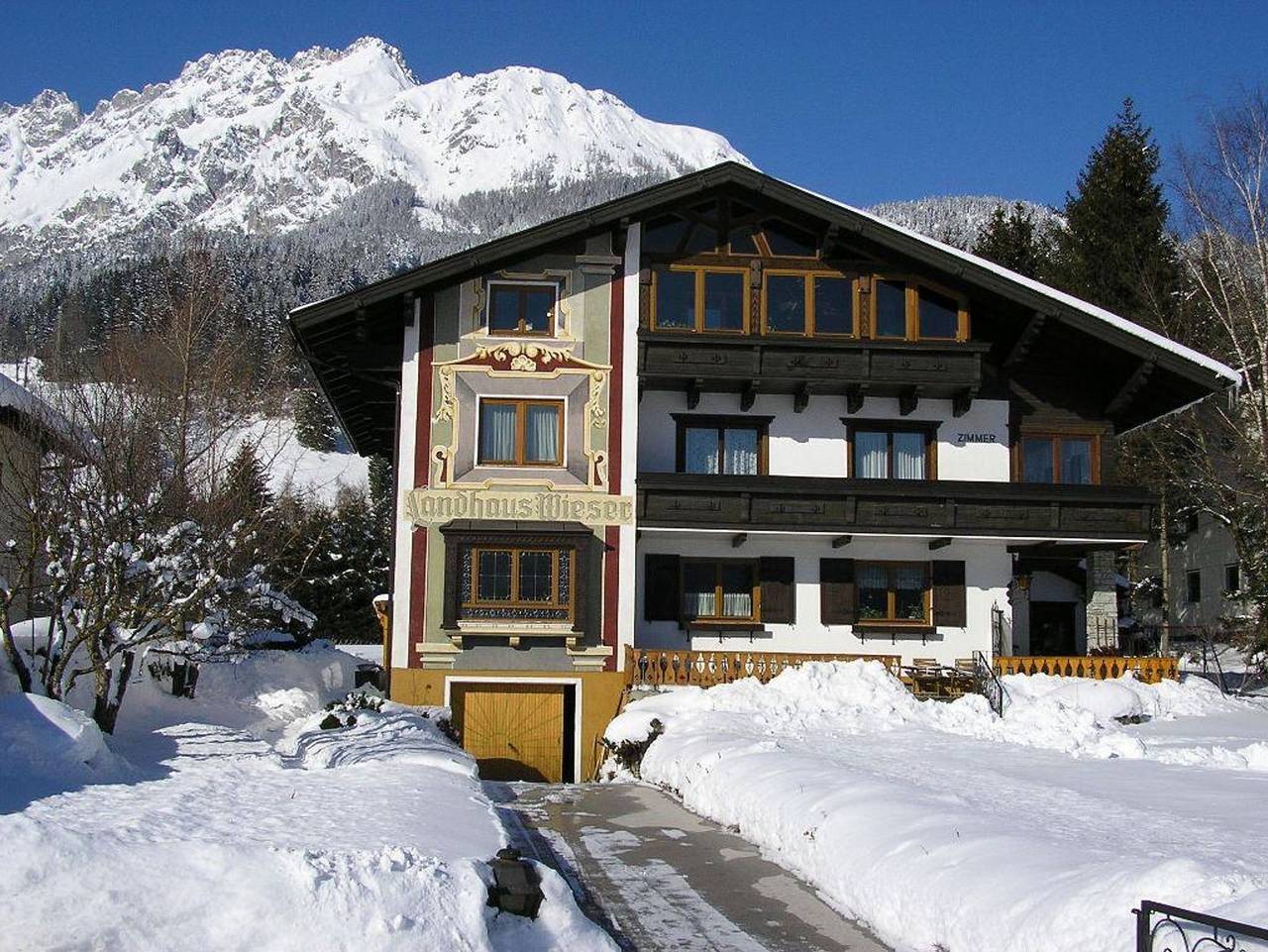 Landhaus Wieser - Doppelzimmer mit Dusche, Wc in Dachsteingebirge, Gröbming