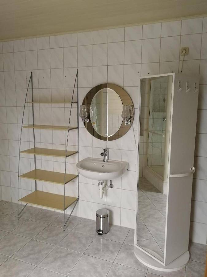 Ganze Wohnung, One-Bedroom Apartment in Wanfried, Werratal