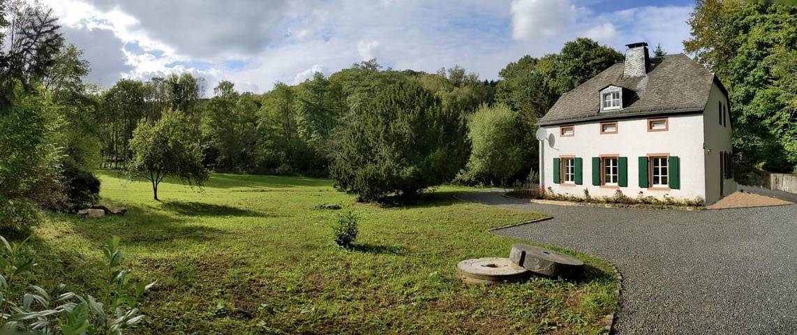 Ferienhaus für 7 Personen, mit Terrasse und Garten in Hentern