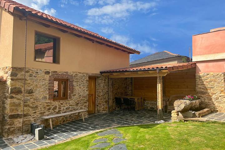 Gîte pour 6 personnes, avec Jardin