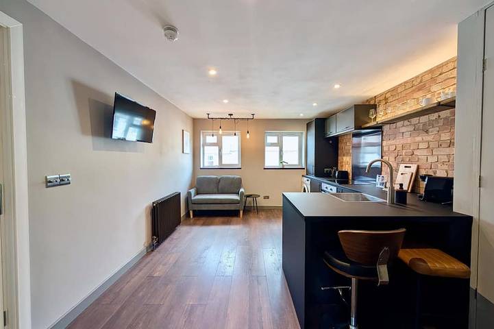 Apartment for 2 people, with balcony in Royal Tunbridge Wells