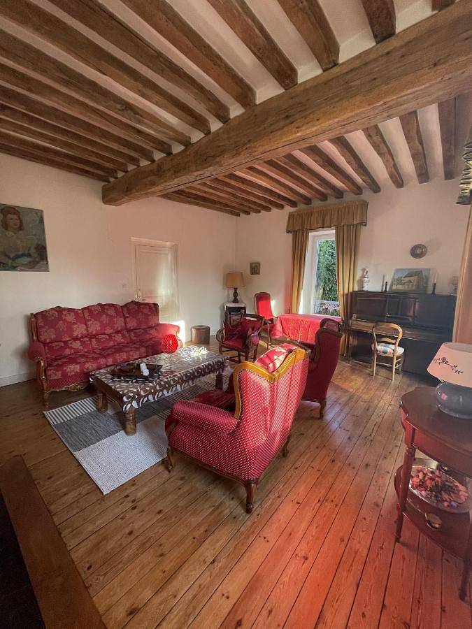 Location de vacances pour 8 personnes, avec jardin et terrasse à Courdemanche - 3