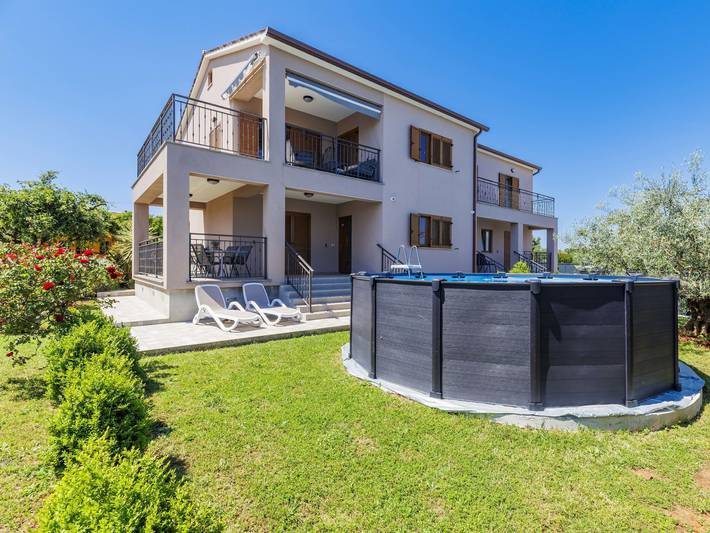 Ferienwohnung für 6 Personen, mit Terrasse und Garten - 1
