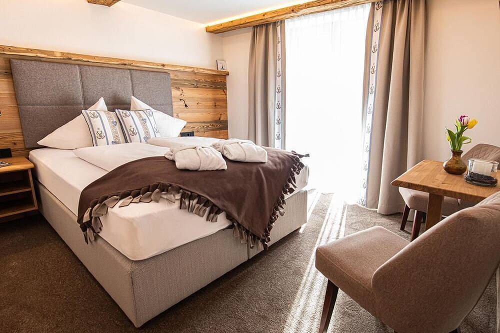 Alpinchic Doppelzimmer Terrasse oder Balkon - Gästehaus Fellner in Mühlbach am Hochkönig, Ski Amadé