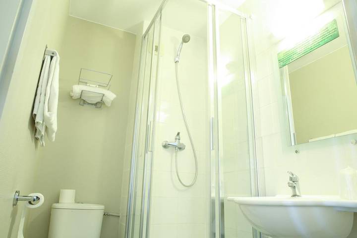 Hôtel pour 2 personnes, avec jardin à Châteaubriant - 4