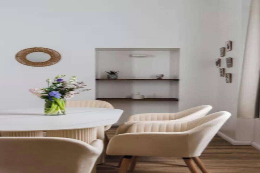 Entire apartment, Luxurious Stay in Central Berlin – Perfect for Groups & Families in Mitte Berlin, Berlin