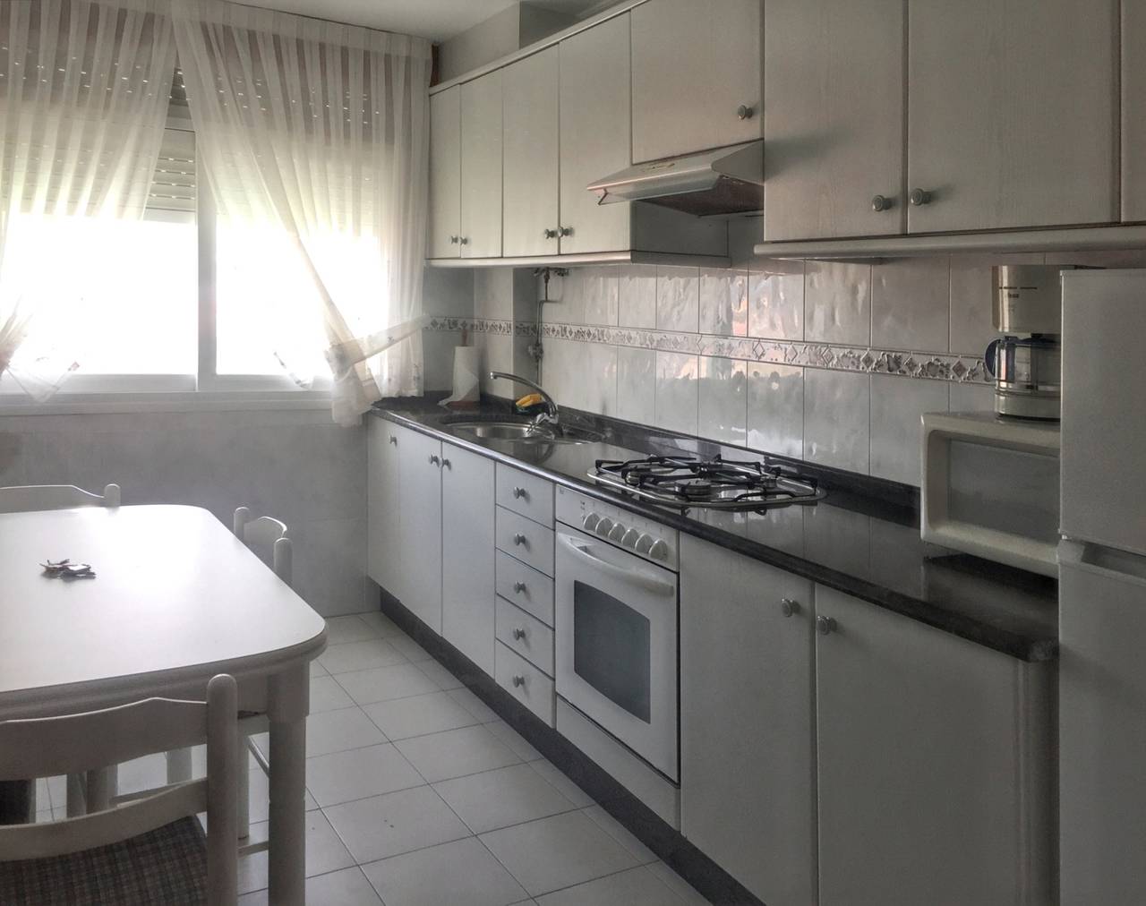 Apartamento entero, Apartamento cómodo en Laxe con balcón in Lage, Costa da Morte