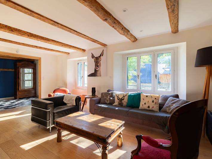 Maison de vacances pour 12 personnes, avec terrasse ainsi que jardin et jacuzzi