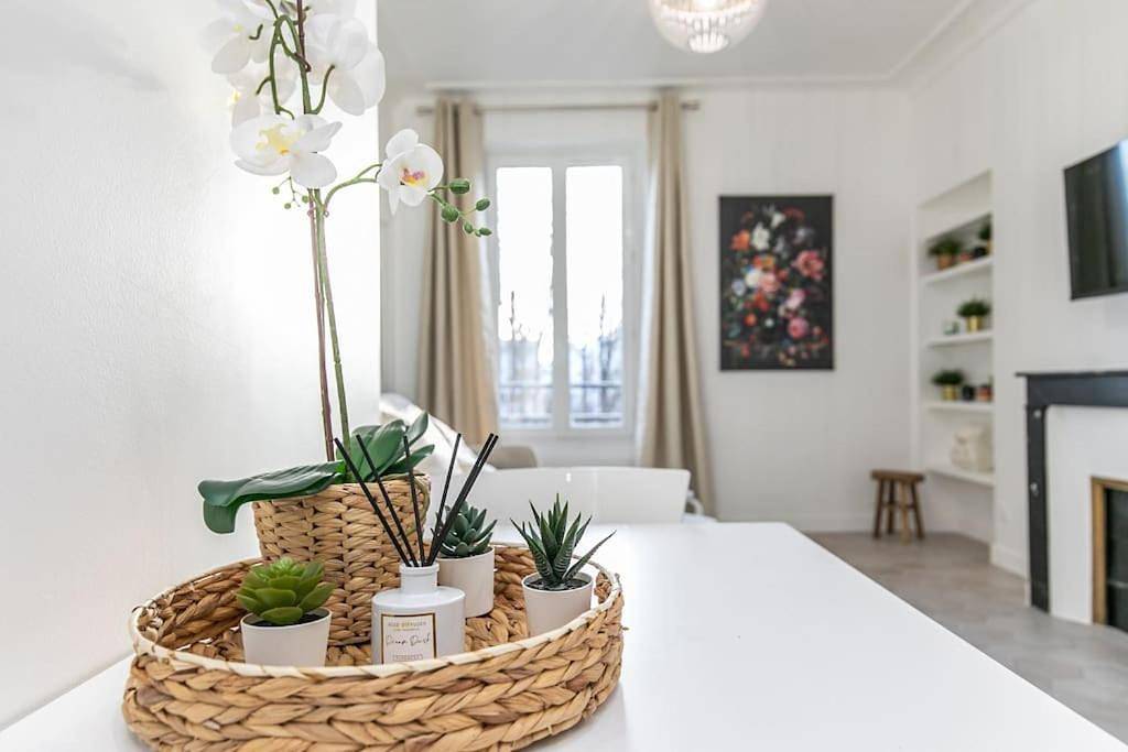Appartement entier, Mba Splendide Appart - Le Raincy - Banlieue Paris in Villemomble, Seine-Saint-Denis
