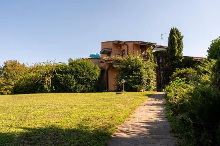 Casa vacanza per 2 persone, con Balcone e Terrazza nonché Giardino e Piscina a Grumello del Monte