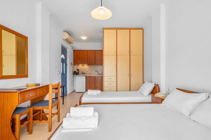 Hel studio-lejlighed, Studio Apartment 'Panorama 1' with Sea View, Wi-Fi and Air Conditioning in Grækenland