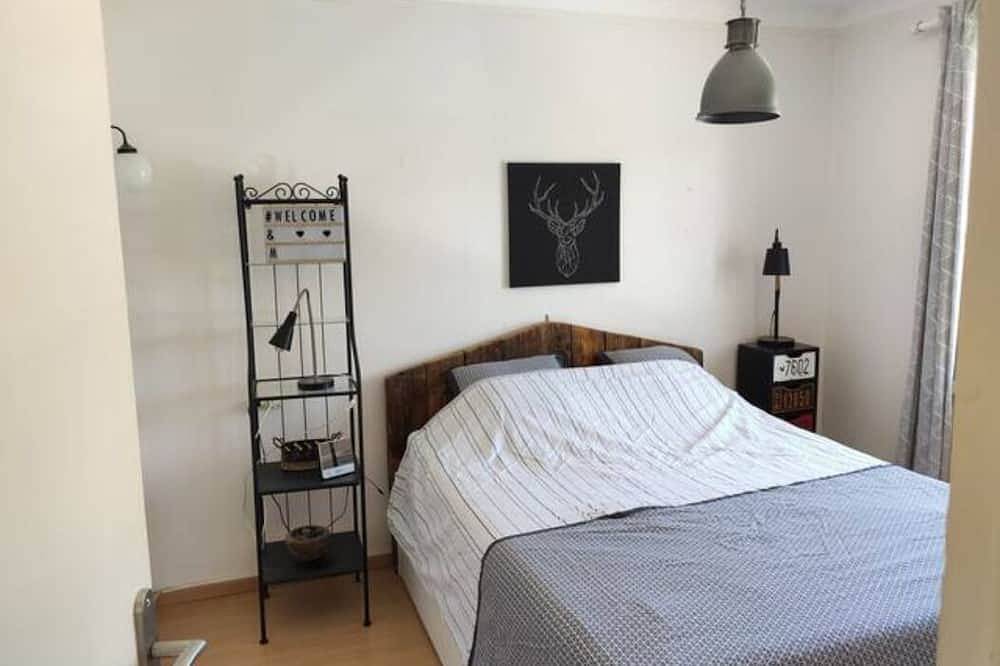 Belle villa moderne de 150m2 sur 3000m2 avec piscine chauffée in Jonquières, Vaucluse