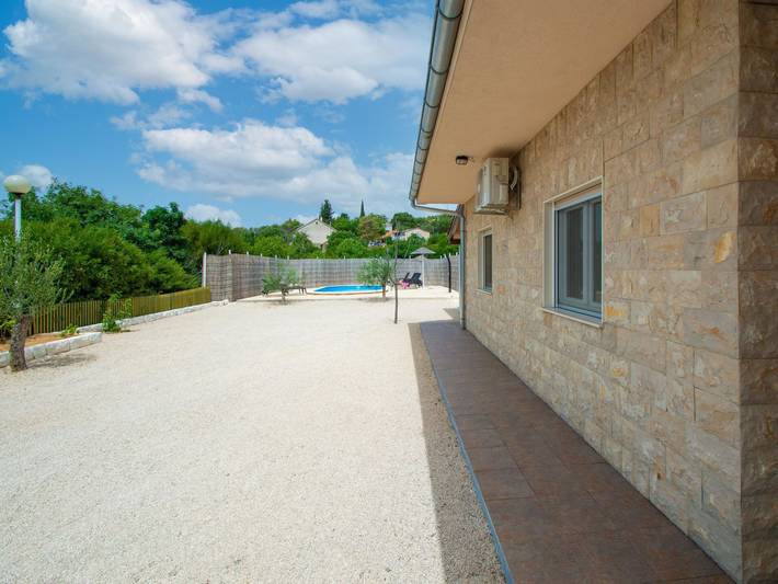 Vakantiehuis voor 7 personen, met terras en tuin in Šibenik