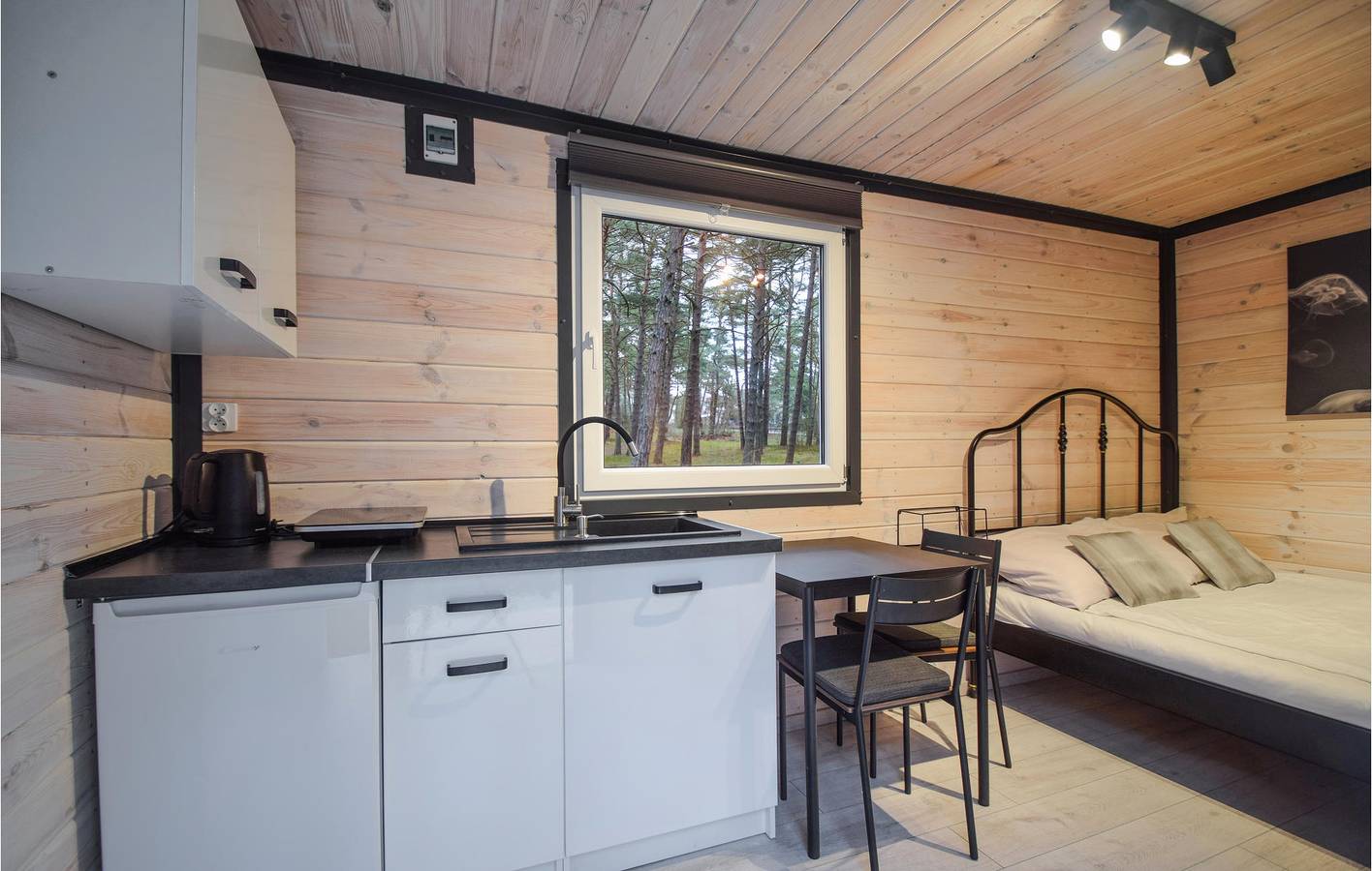 Ferienhaus für 2 Personen mit Terrasse in Pogorzelica, Powiat gryficki