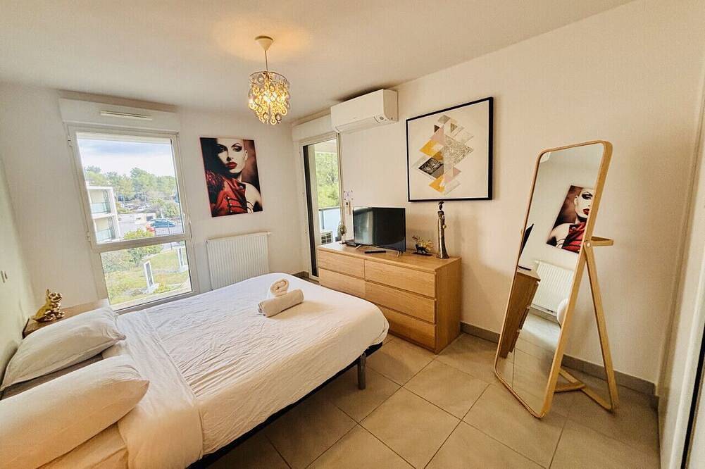 Entire apartment, Lac Évasion – Calme et Élégance, Parking, Terrasse in Le Crès, Côte d'Améthyste