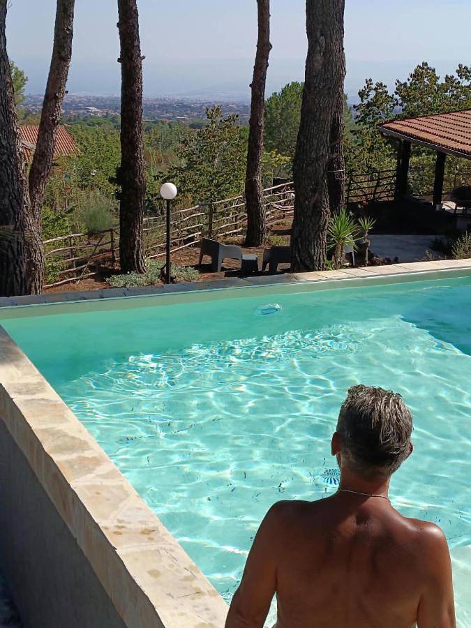 Bed and breakfast per 3 persone, con giardino e panorama nonché piscina, adatto a famiglie con bambini - 1