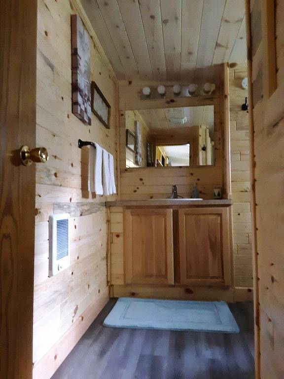 Cottage for 7 people, with yard in Michigan