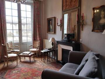 Gîte pour 7 personnes, animaux acceptés dans Abbaye Benedictine De Cluny