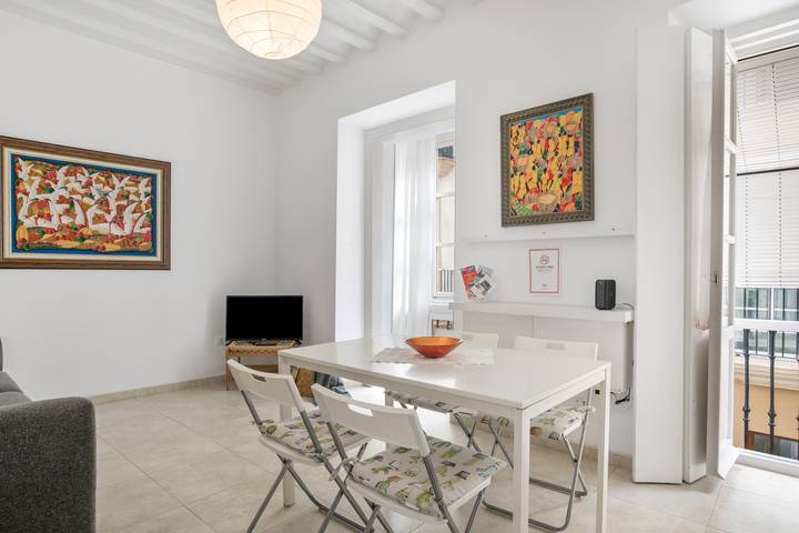Ferienwohnung für 5 Personen, mit Balkon in Cádiz