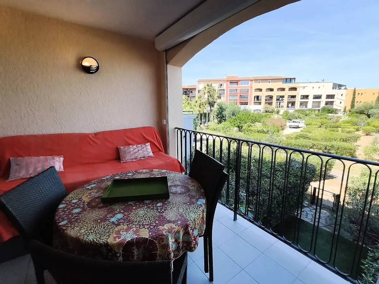 Appartement entier, Appt 3 pers avec piscine et accès plage in Port Cogolin, Gassin