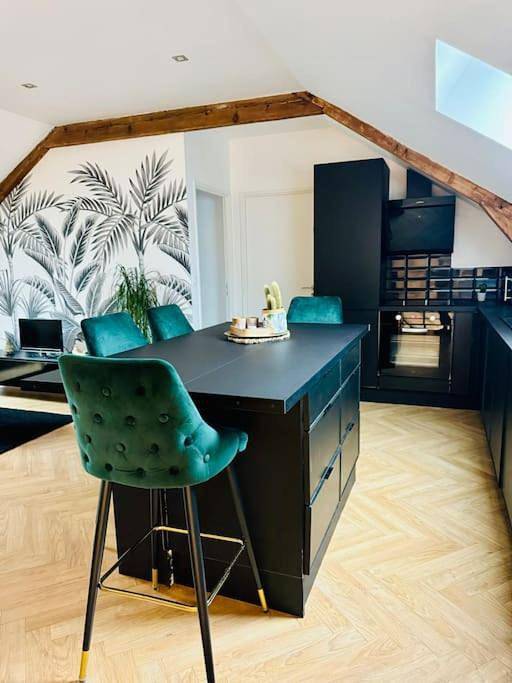 Appartement entier, One-Bedroom Apartment in Montluçon, Région de Montluçon