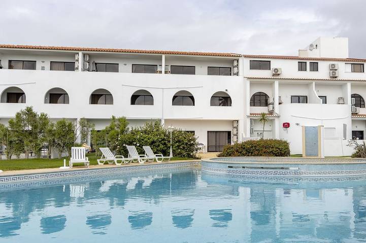 Ferienwohnung für 6 Personen, mit Pool und Whirlpool in Sagres
